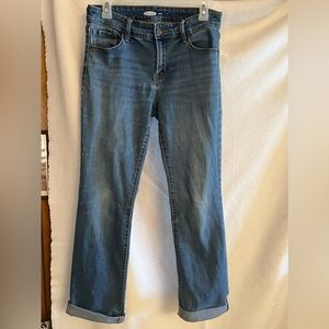 Old Navy size 6 straight jeans